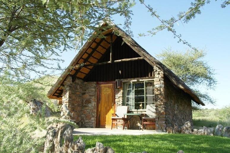 Etusis Lodge Usakos Exterior photo